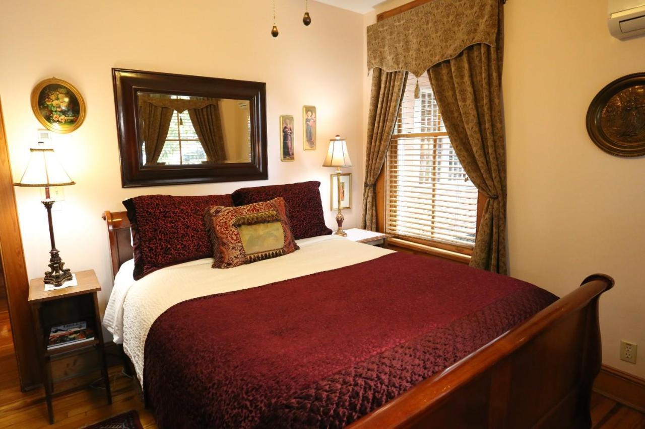 Sweetwater Branch Inn Gainesville Oda fotoğraf